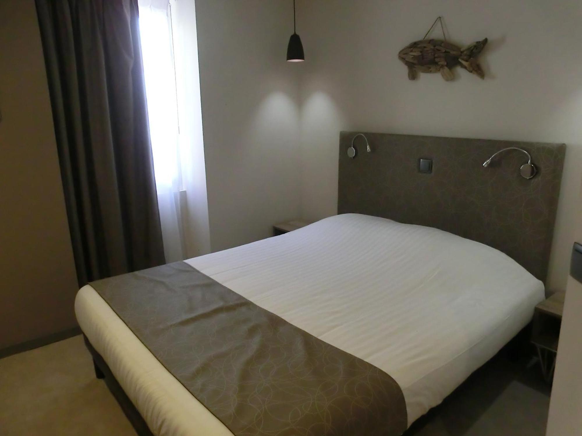 Hotel Sur Le Quai Port Vendres Cameră foto